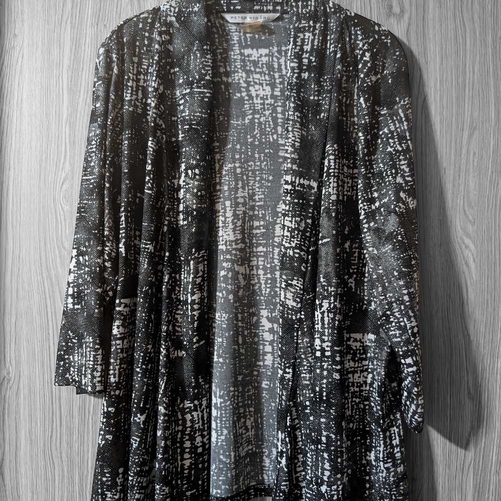 Peter Nygard Black and White Blouse